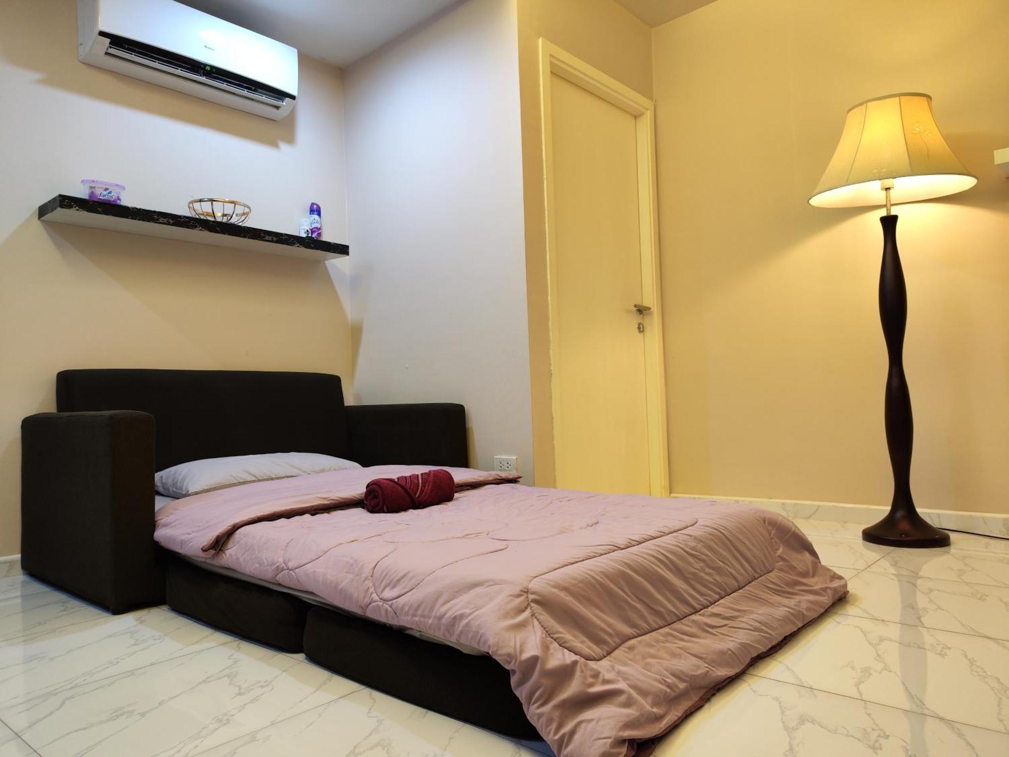Apartment Beachfront - The Title